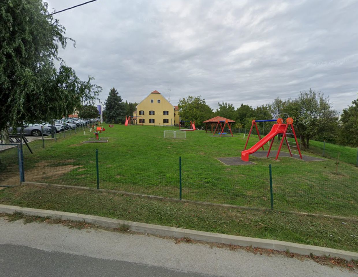 Dječje igralište Pleškovec